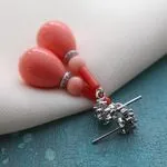 Серьги гвоздики из коралла