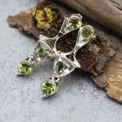 Серебряные серьги с натуральным хризолитом
