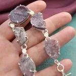 Браслет с корундом