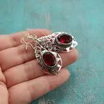 Гранатовые серьги в восточном стиле