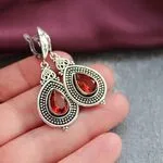 Серьги в этностиле из граната