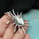 броши подвески