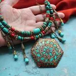 Ожерелье с непальской подвеской
