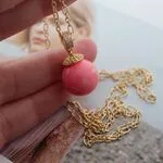 Розовый коралл в украшениях