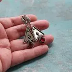 Серьги в восточном стиле с гранатами