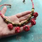 Коралловое ожерелье
