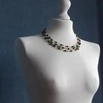 Многорядные бусы из жемчуга