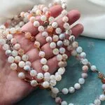 Многорядные бусы из агата