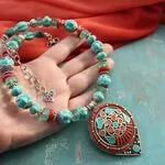 Ожерелье в этностиле из бирюзы и коралла. Тибетский стиль