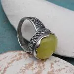 перстень с желтым янтарем