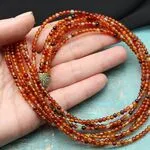 Бусы с сердоликом
