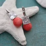 Серебряные серьги с кораллами