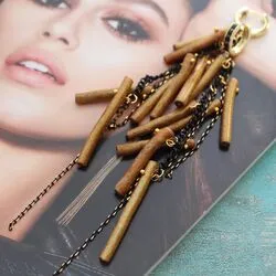 Длинные серьги с золотым кораллом