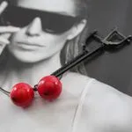 Длинные серьги с красным кораллом