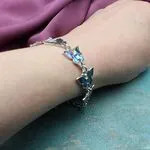 Браслет с бабочками