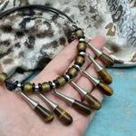 Стильные украшения с тигровым глазом