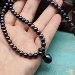 Жемчужные бусы с подвеской