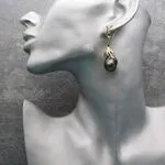 Серьги с барочным жемчугом -черный жемчуг