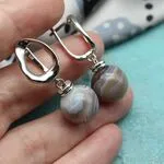 Стильные серьги с агатами