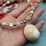 Подвески в виде ракушек