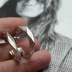 Стильные серьги полукольца, конго, бублики