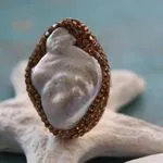 Кольца с крупным жемчугом - барочным жемчугом