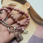 Колье с подвесками - ключик и замочек