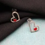 Серьги пуссеты с сердечками