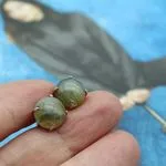 Гвоздики с натуральными камнями - лабрадоры