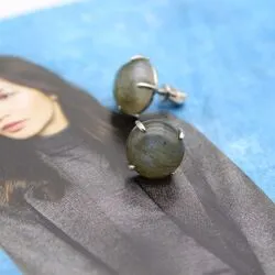 Серьги гвоздики из серебра и лабрадора