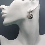 Стильные серьги с микроцирконами