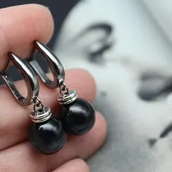 Серьги с соколиным камнем