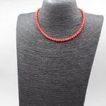 Ожерелье с красным кораллом