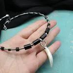 Стильный чокер с камнями в бохостиле