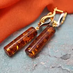 Серьги из балтийского янтаря